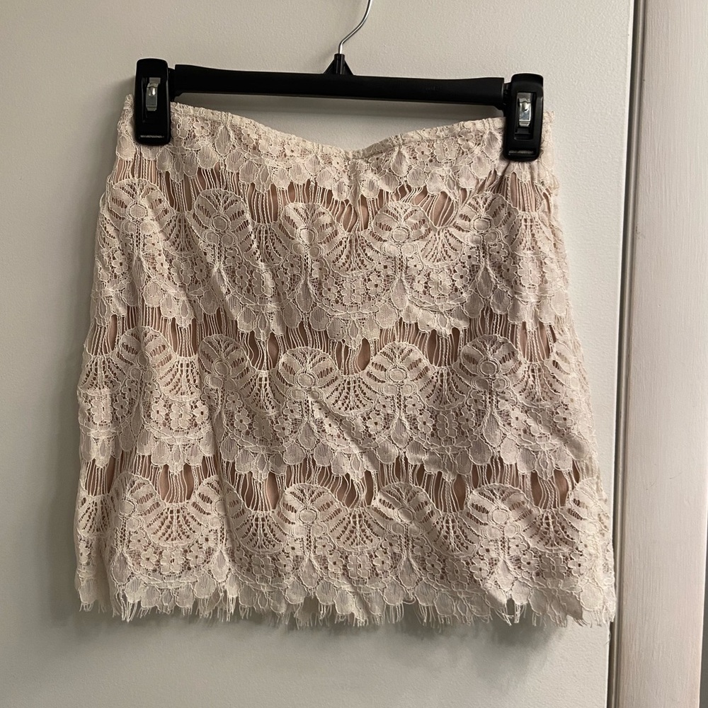 Forever 21 lace skirt